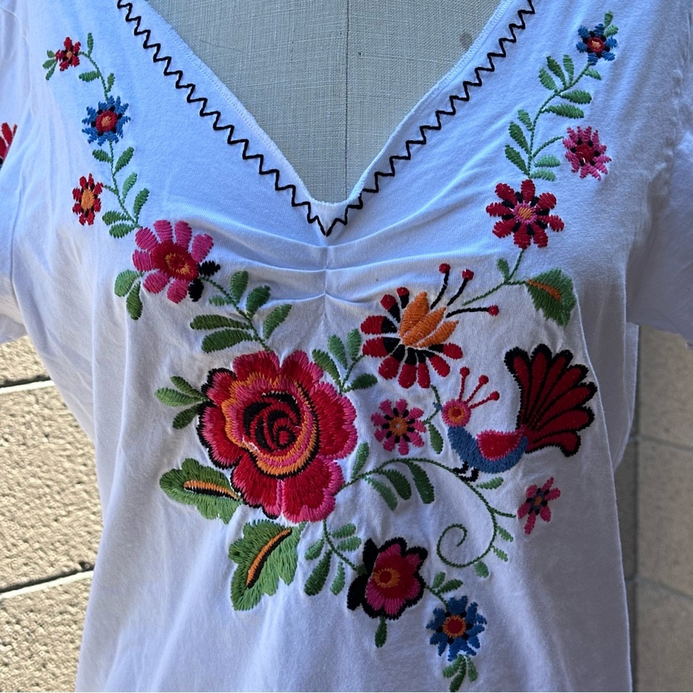 WHITE STAG | Embroidered White Boho Top